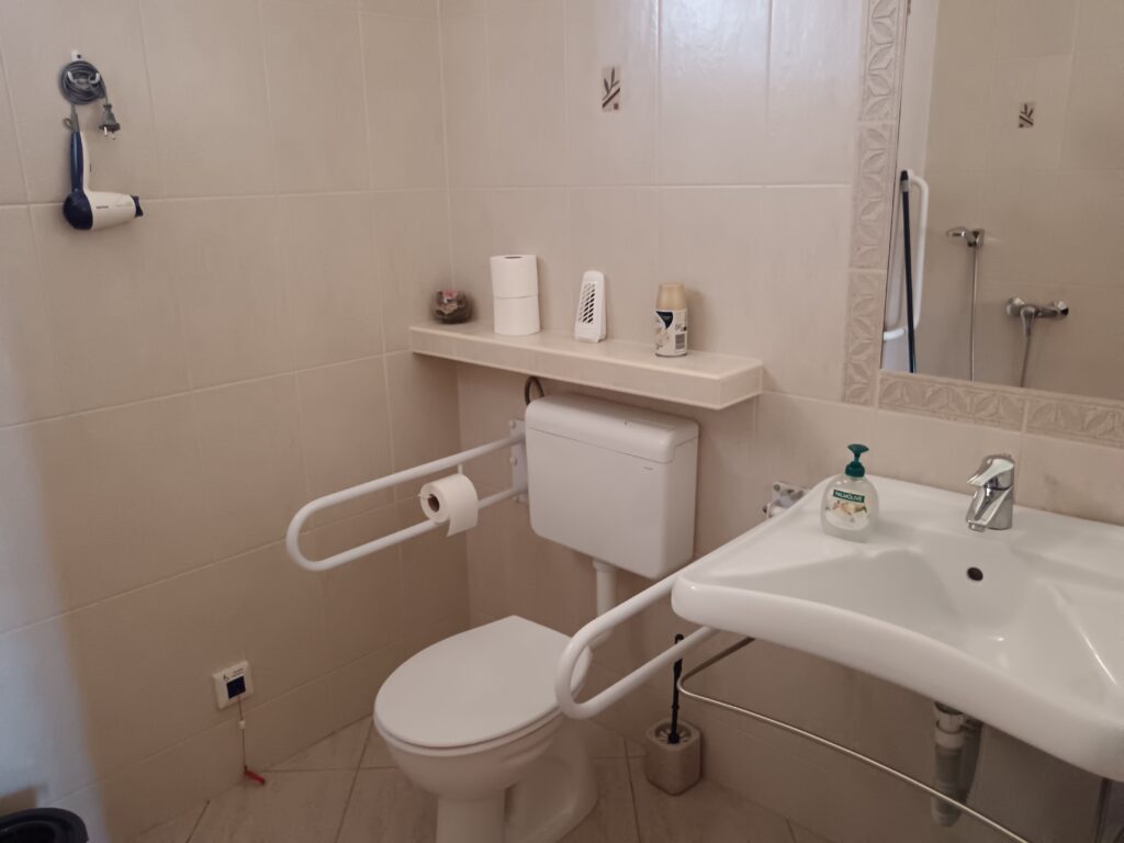 Kis apartman fürdőszoba